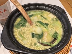 -馋三尺蟹粉小笼(人民广场店)