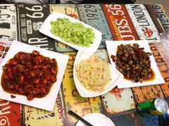 -扒虾小妹儿麻辣海鲜(宏图街店)