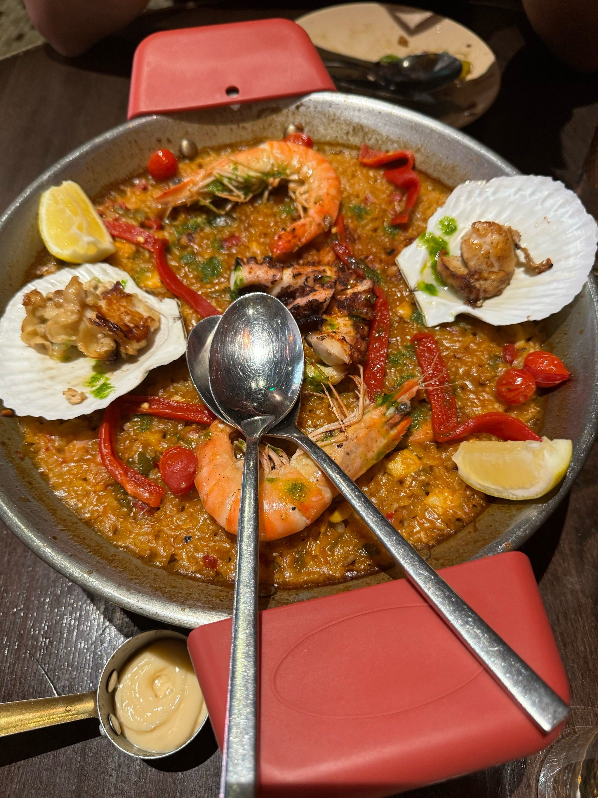 西班牙菜 #氛围感西餐 
#天天领现金  #天天领现金红包 
适合午餐