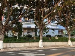 -莉泽月子中心(凯旋江景店)