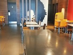 -麦当劳(驿坂服务区B区店)