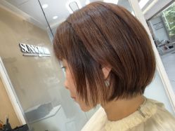 -首脑美发沙龙