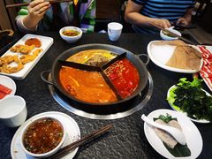 -渝里重庆火锅(航天城店)