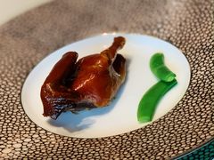 玻璃脆皮乳鸽-北書房·墨宴(国际博览中心店)