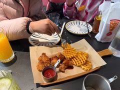 -必胜客(周浦万达店)