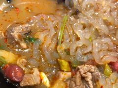 牛肉酸辣粉-小杨生煎(虹桥机场T1到达店)