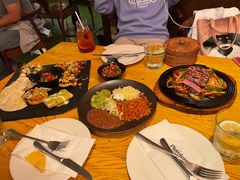 -Pistolera Mexican Cantina女枪手墨西哥餐厅(碧云路店)