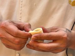 -蝴蝶里·粤菜·点心(滨江龙湖店)