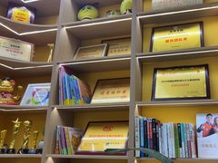 -安妮花英语·青少儿(海格堡店)