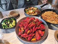 -巴厘龙虾·榜首油焖大虾(音乐学院·沿江酒馆店)