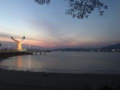 -巨鹰广场
