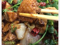 -渝君重庆火锅(嘉宾路店)