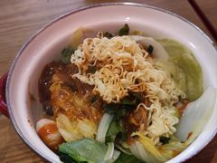 -小蛮椒麻辣烫·麻辣拌(青浦宝龙店)