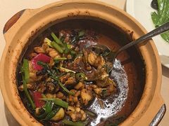 -八府香鸭·啫啫煲(华山路店)