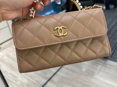 -CHANEL(戴高乐机场T 2E店)