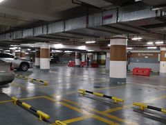 -日月光中心-停车场