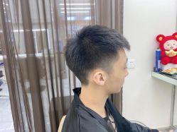 -朗峰专业美发沙龙