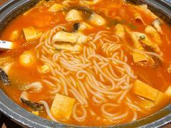 -渝是乎酸菜鱼(龙旗购物中心店)