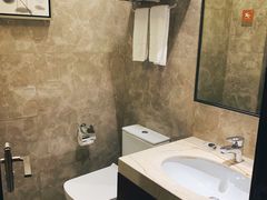 -蓝蔻酒店(深圳东站布吉万象汇店)