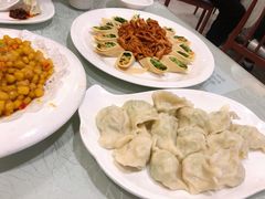 -黄家饺子东北特色菜馆(湖滨商业街店)