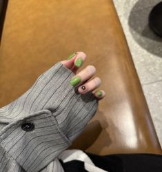 -桃色美甲沙龙