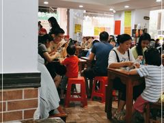 大堂-黄师奶甜品店