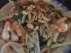 -Cuc Gach Quan Restaurant