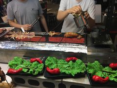 -六合夜市