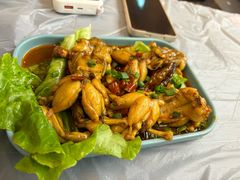 -肥肥虾庄·金牌油焖大虾(东湖欢乐谷店)