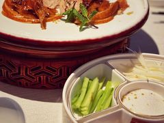 精品烤鸭-悦江(梅奔中心店)