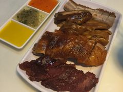 -新大咀港式茶餐厅(宝山万达店)