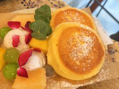 舒芙蕾松塔饼配干酪gelato冰淇淋-野草莓自由市场