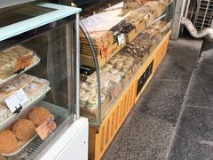 面包甜点陈列柜-壹心榴莲千层蛋糕甜品店