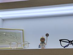 -无界眼镜MaxLess(南翔印象城店)