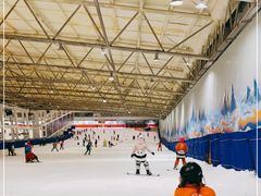 -乔波室内滑雪场