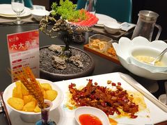 -忆江南·临江鱼馆