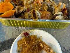 -亚龙湾亚泰商业街