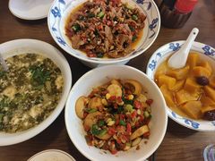 -八碗湘长沙市井菜(坡子街店)