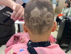 -萌酷专业儿童剪发造型(悦方店)