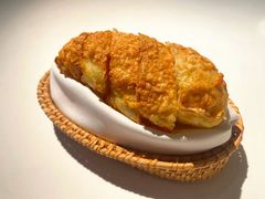 招牌黄油蒜香面包-Oyster Talks 四度蚝法餐厅