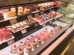 -巴黎贝甜(大宁国际商业广场店)