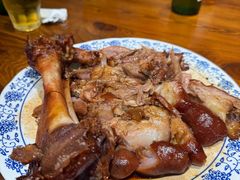 -老天桥酱肉烧饼夹肘子(天桥店)