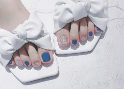 足部美甲-爱美睫美甲会馆