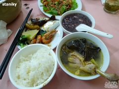 豐盛的晚餐-春餐厅