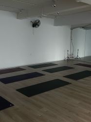 -无界瑜伽普拉提