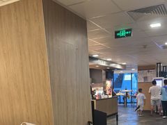 -麦当劳(国家体育场南路店)