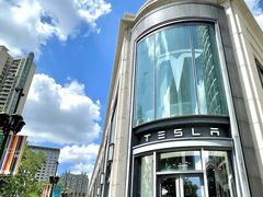 -TESLA 特斯拉(上海太古汇体验店)