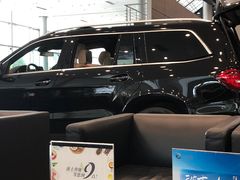 -天津波士信达奔驰4S店(卫津南路店)