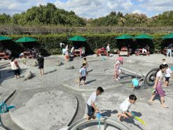 -季高兔窝窝亲子园(上海薰衣草公园店)