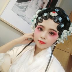 -盘子女人坊古装写真摄影(厦门总店)